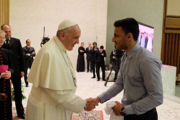 Kashif Siddiqi meeting the Pope in Rome recently