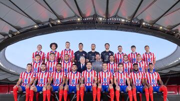 Plantilla del Atlético 24-25 con Cerezo. Atletico de los fichajes. Foto oficial.