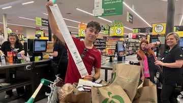 David Alonso, haciendo la compra en Phillip Island.