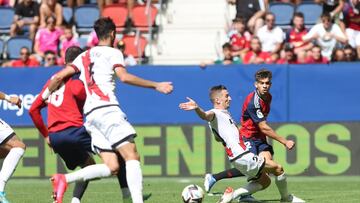Es el canterano de oro del Barça y en Pamplona ya lo saben: tira de magia en el área para ganar el partido en el 90′