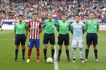 El árbitro Fernández Borbalán acompañado por sus asistentes Cabañero Martínez y Canelo Prieto, el cuarto árbitro Sánchez Villalobos y los capitanes Gabi y Hugo Mallo. 
