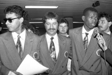 Iván René Valenciano y Faustino Asprilla en compañía de Hernán Darío Gómez, técnico de esa Selección en los Juegos Olímpicos.