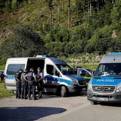 El Rambo alemán a la fuga: 100 policías buscan a un hombre camuflado y con un arco