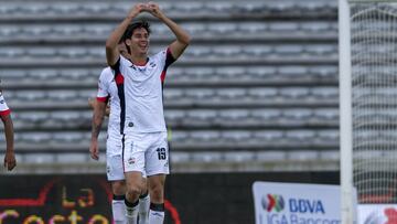 El atacante de los Lobos BUAP, hermano de Diego Lainez, reveló que ha tenido acercamientos para jugar en Bélgica, aunque por ahora sólo se enfoca en su actual club.