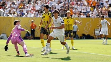 Gran envío de Arda Güler que encuentra a Gonzalo, que con un remate sutil tras un magnífico desmarque logra superar a Kobel. Es su 4º gol en este Mundial de Clubes.
