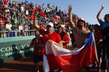 Tenis, Chile v Colombia, Copa Davis 2016.
         , durante el partido de dobles entre Chile ante Colombia por la segunda ronda del Grupo I Americano de Copa Davis.
Iquique, Chile
17/07/2016.
Alex DÃ­az DÃ­az/Photosport