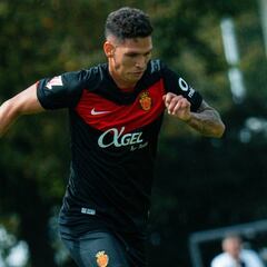 Oficial: Luna renueva hasta 2028 con el Mallorca y sale cedido al Huesca