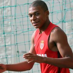 "La voluntad de Mbappé es permanecer en el Mónaco"