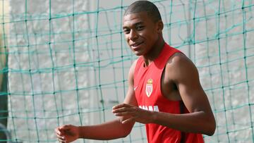 El delantero francés del Mónaco Kylian Mbappe durante un entrenamiento.
