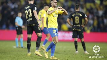 Las Palmas 3 - 1 Tenerife: resumen y goles del partido | LaLiga SmartBank