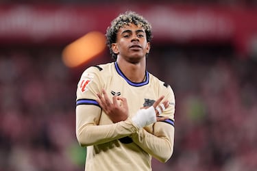 Lamine disfruta el momento tras abrir el marcador.