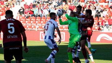 Una acción del Mirandés - Leganés.