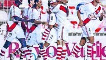 <b>ÉXITO. </b>Los jugadores del Rayo celebran uno de los goles del curso.