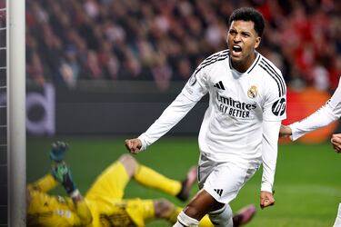 Disparo de Mbappé que rechaza Bizot, apareciendo un atento e insaciable Rodrygo para cazar el rechace, mandarla a guarda y firmar su doblete esta noche.