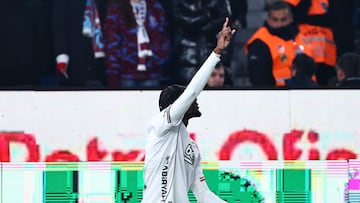 Duelo de goles en el último clásico del año en Turquía