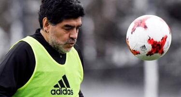 Maradona: "Sampaoli is a traitor and Trump like a cartoon character"