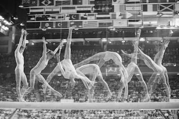 Una joven de 15 años de la selección de gimnasia de Rumania causó sensación en los Juegos de Montreal de 1976 cuando consiguió la primera calificación perfecta en la historia de la gimnasia durante unos Juegos Olímpicos. En dos participaciones olímpicas, también participó en los Juegos de Moscú 1980, consiguió nueve medallas: cinco de oro, tres de plata y una de bronce.