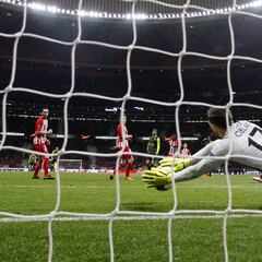Con el Cholo, 16 goles recibidos en 37 partidos en casa en Europa