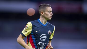 Álvaro Fidalgo durante un partido con las Águilas del América.