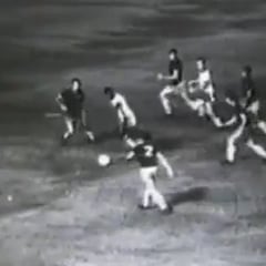 ¡Qué manera tenía de dejar jugadores en el suelo! Los mejores goles de ‘O Rei’ Pelé