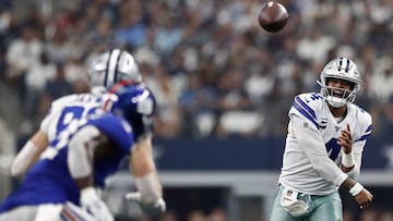 Arlington (United States), 08/09/2019.- Dallas Cowboys quarterback Dak Prescott passes the ball against the New York Giants in the first half of their game at AT&amp;T Stadium in Arlington, Texas, USA, 08 September 2019. (Estados Unidos, Nueva York) EFE/E