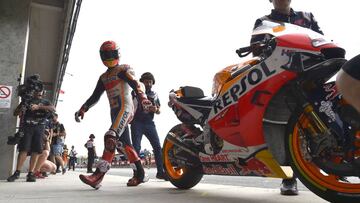 2019 Czech Republic motorcycle Grand Prix
02 August 2019, Czech Republic, Brno: Spanish motorcycle road racer Marc Marquez of Repsol Honda Team gets off his bike after taking part in the second free practices of the 2019 Czech Republic motorcycle Grand