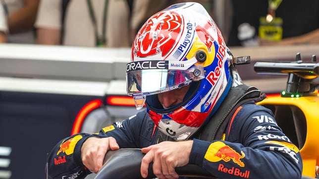 Verstappen se mete en un lío