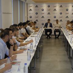 Los futbolistas sólo escucharán a Sanidad: "Estamos preocupados"