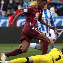 Iván Villar mete en líos a Nafti