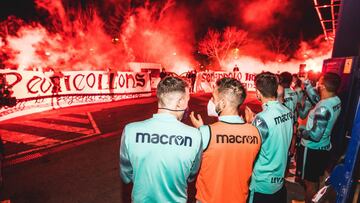 La afici車n alienta al Levante antes de la hist車rica semifinal