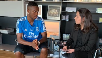 El pr¨®ximo objetivo de Vinicius, el trato de Marcelo... habla la periodista que m¨¢s conoce a los brasile?os de Madrid