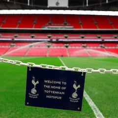 El Barça, muy preocupado con el estado del césped de Wembley