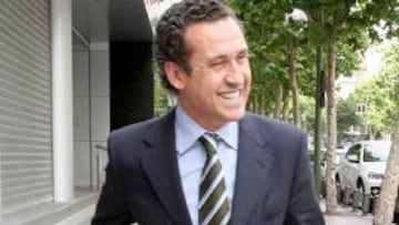 <strong>ACTIVO.</strong> Valdano trabaja en las altas y bajas que perfilen el nuevo Real Madrid 2009/2010.