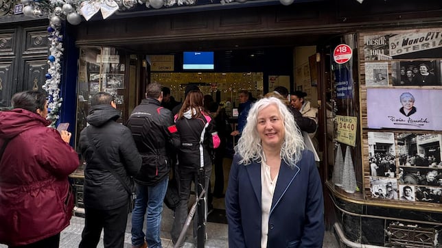 Concha Corona, gerente de Doña Manolita: “El número de ‘El Gordo’ de la Lotería de Navidad te lo da la mano de la lotera”