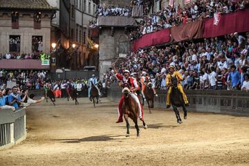 La Toscana luce medieval en 2017 con el Palio de Siena