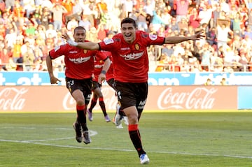 El centrocampista uruguayo fichó por el equipo balear en la temporada 2007-08 donde estuvo cinco temporadas hasta su salida en 2012. En total jugó 148 partidos y anotó 27 goles. 