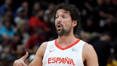 ANAHEIM, CALIFORNIA - AUGUST 16: Sergio Llull #23 talks with his team in the first half against the United States during an exhibition game at Honda Center on August 16, 2019 in Anaheim, California.   Harry How/Getty Images/AFP
 == FOR NEWSPAPERS, INTERNET, TELCOS &amp; TELEVISION USE ONLY ==