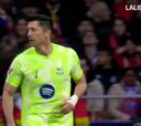 El Barça, muerto y Lewandowski se saca uno de los mejores goles de esta Liga