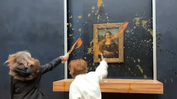 Dos activistas climáticas tiran sopa sobre la protección de cristal  de ‘La Gioconda’ en el Louvre