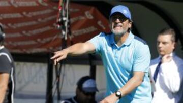 Mario Salas defendió a su plantel por las duras críticas luego de dejar escapar el campeonato.