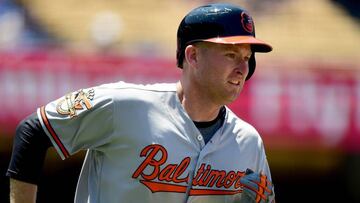 LOS ANGELES, CA - JULY 06: Mark Trumbo #45 of the Baltimore Orioles runs to first on his second solo homerun of the game to tie the score 4-4 against the Los Angeles Dodgers during the sixth inning at Dodger Stadium on July 6, 2016 in Los Angeles, California. Harry How/Getty Images/AFP
== FOR NEWSPAPERS, INTERNET, TELCOS & TELEVISION USE ONLY ==