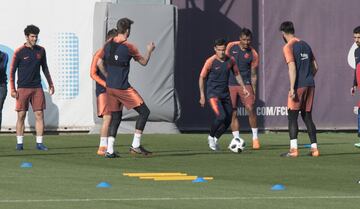 Barça put in one last session before the final against Sevilla