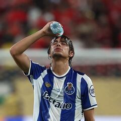 Rodrigo Mora, primer aviso