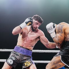 Navarro Jr. se corona en Madrid y Salvi cae en Inglaterra