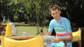 El actual l&iacute;der del Tour, Vincenzo Nibali, durante la jornada de descanso de hoy en este Tour de Francia 2014.