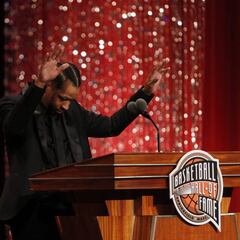 Emocionado, Iverson aseguró que quería ser como Michael Jordan