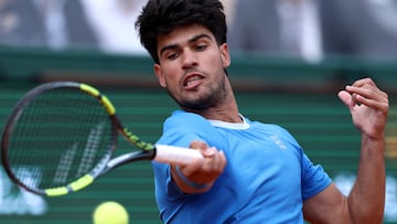 Tennis - ATP Masters 1000 - Monte Carlo Masters - Monte Carlo Country Club, Roquebrune-Cap-Martin, France - April 10, 2026 Spain's Carlos Alcaraz in action during his quarter final match against Kazakhstan's Alexander Bublik REUTERS/Manon Cruz
