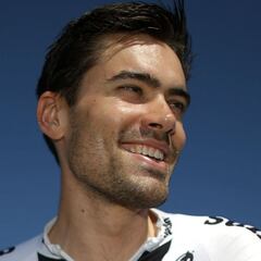 Giro d'Italia: Dumoulin bid dented by call of nature