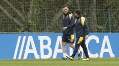 Lucas Pérez sigue siendo duda para el partido ante el Cornellà.