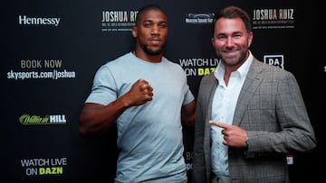 Anthony Joshua y Eddie Hearn.